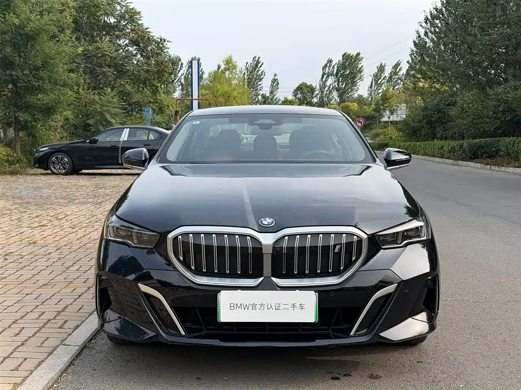 BMW i5 — миниатюра 2