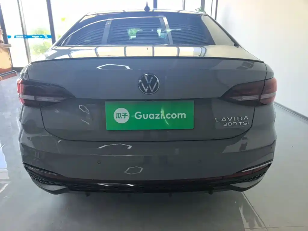 Volkswagen Lavida — миниатюра 6