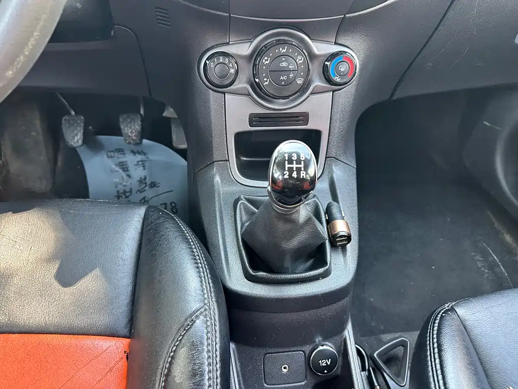 Ford Fiesta — миниатюра 10