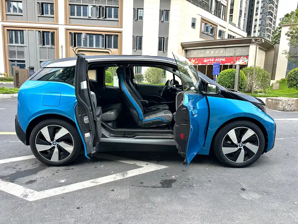 BMW i3 (Import) — миниатюра 8