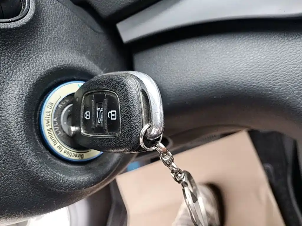 Hyundai Elantra — миниатюра 9