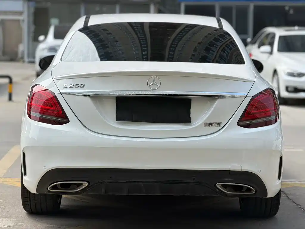 Mercedes-Benz C-Class — миниатюра 4