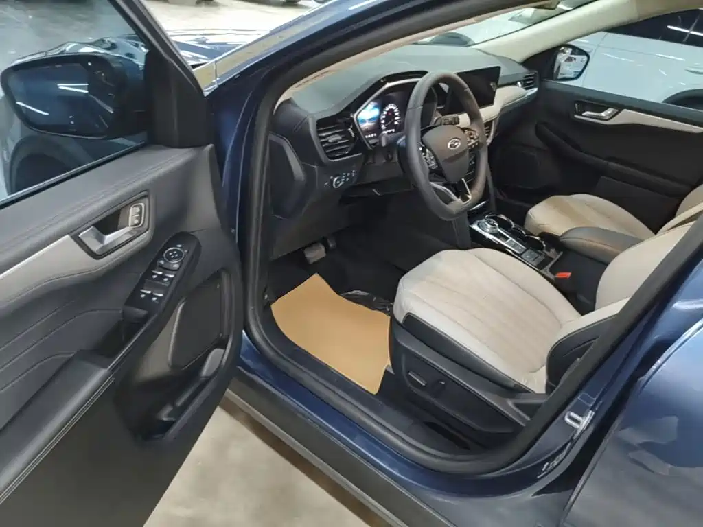 Ford Escape — миниатюра 16