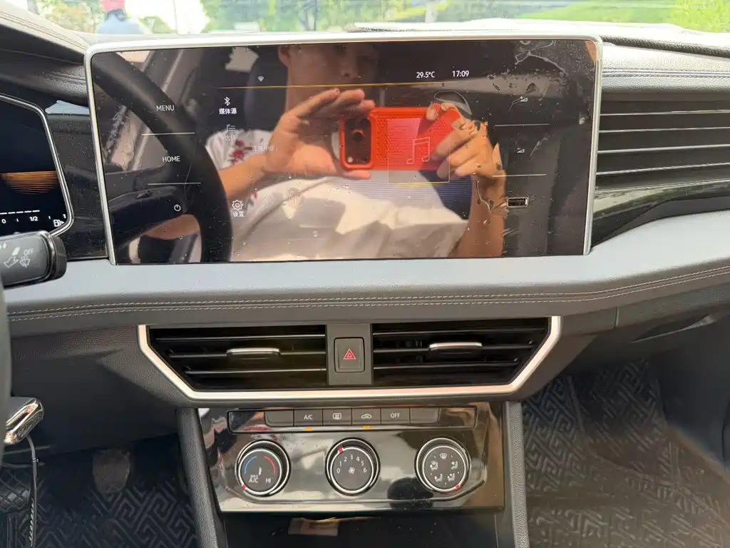 Volkswagen Sagitar — миниатюра 10