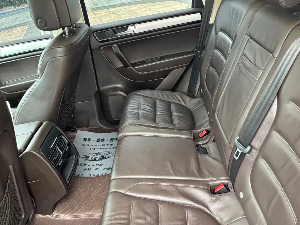 Volkswagen Touareg — миниатюра 10