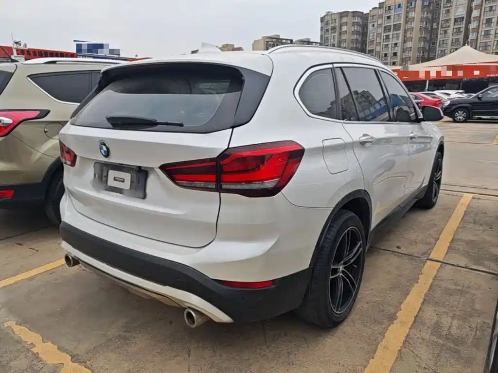 BMW X1 — миниатюра 7