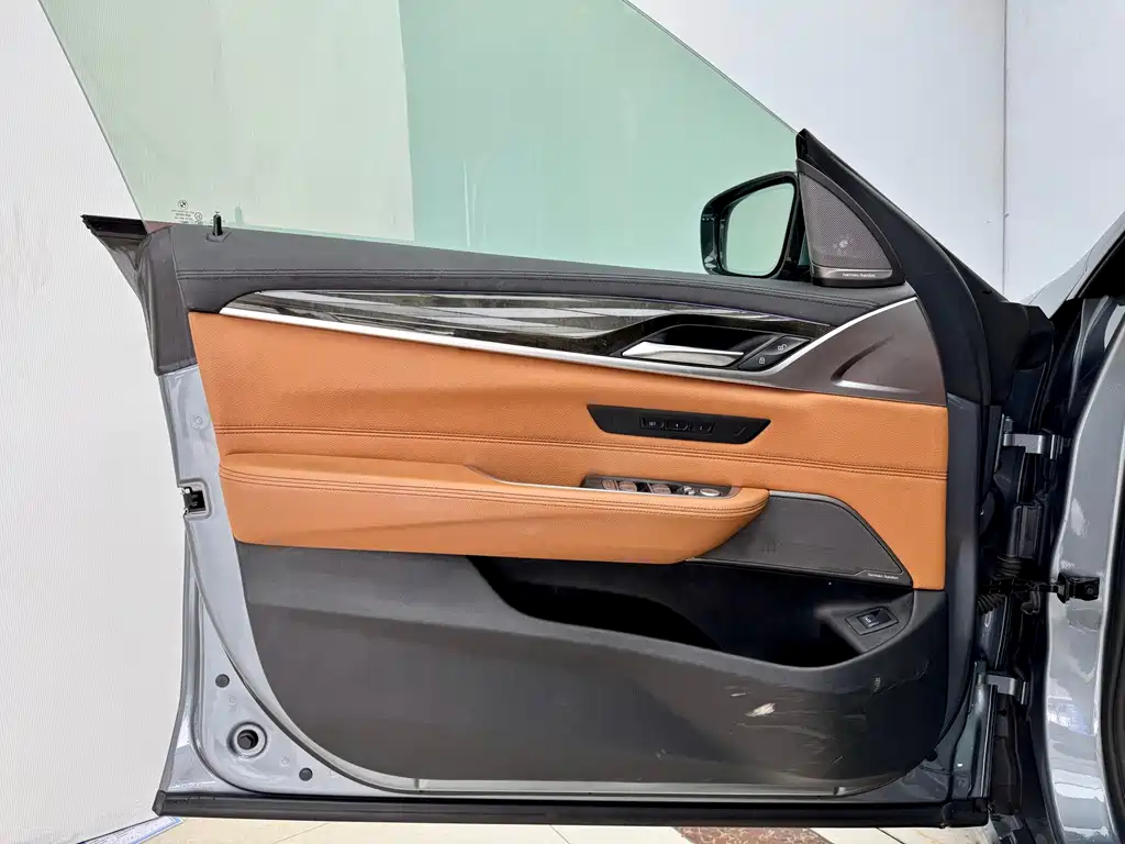 BMW 6 Series GT — миниатюра 9