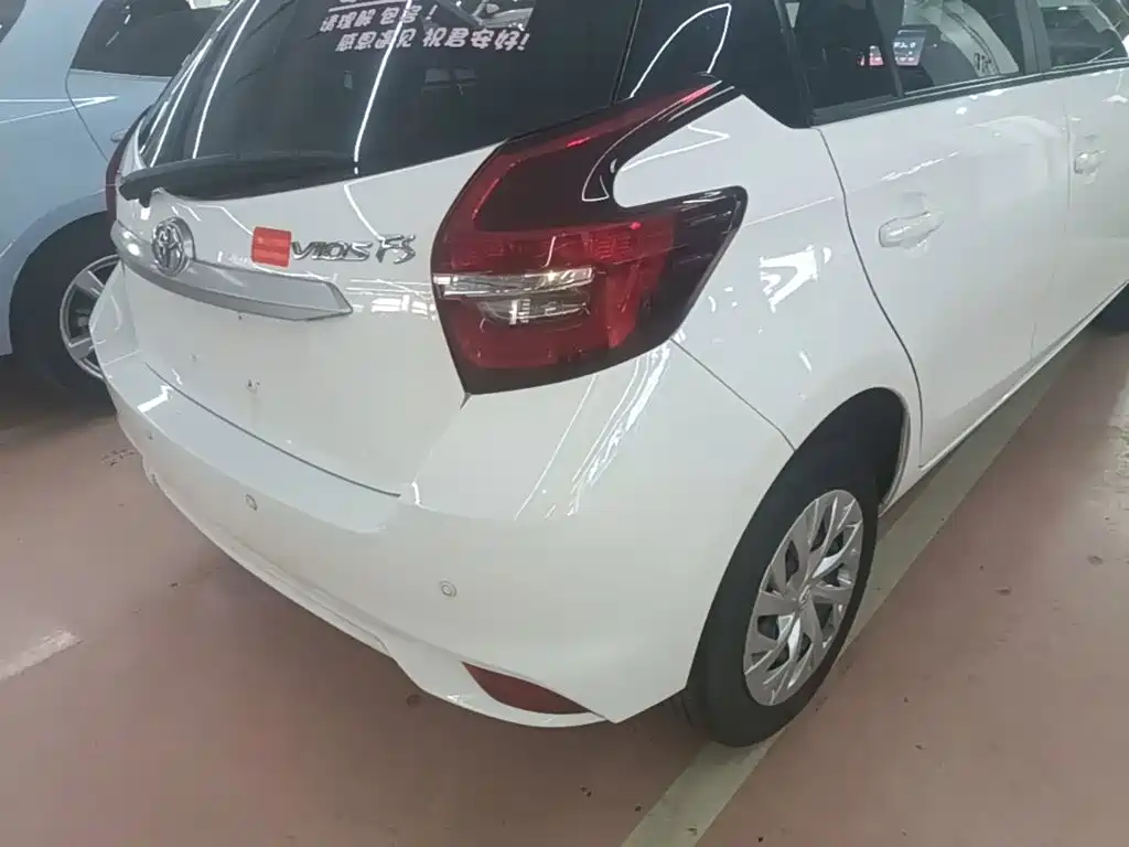 Toyota Vios FS — миниатюра 8