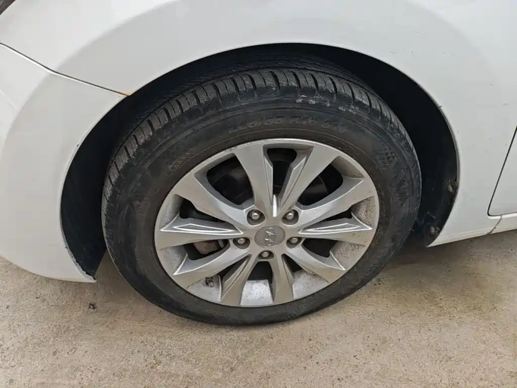 Hyundai Elantra Langdong — миниатюра 23