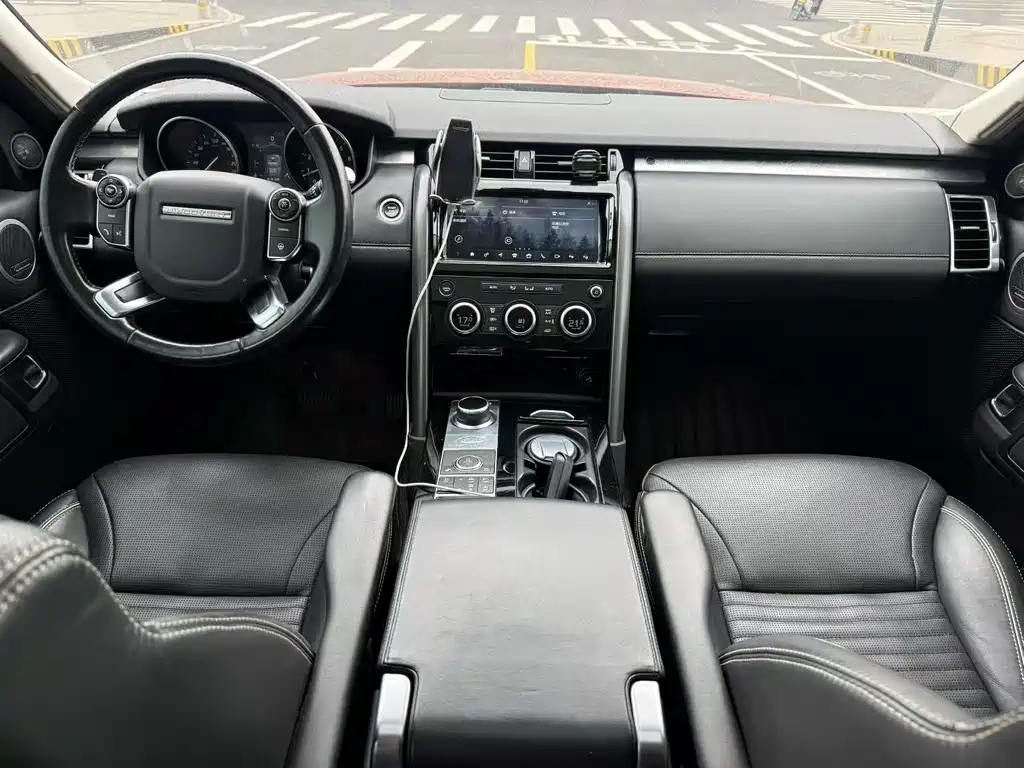 Land Rover Discovery — миниатюра 5