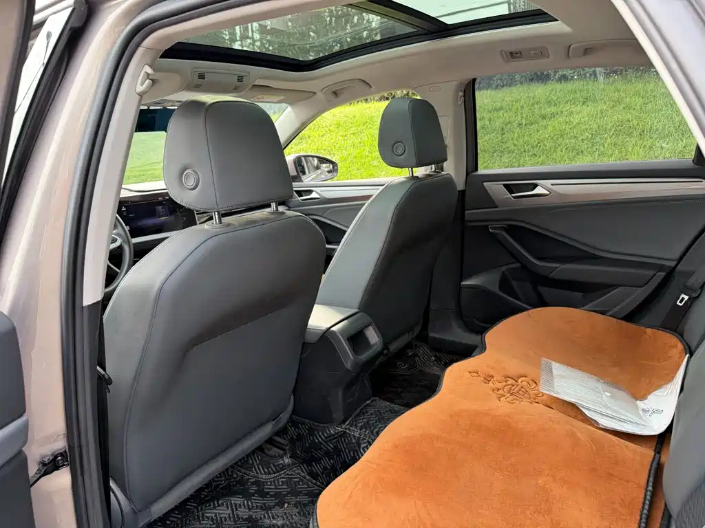 Volkswagen Sagitar — миниатюра 11