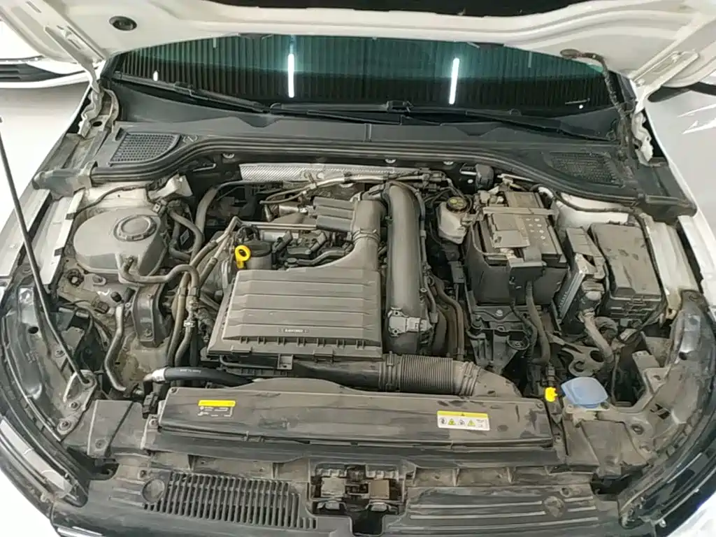 Volkswagen Golf — миниатюра 20