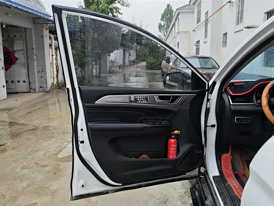 Haval M6 2023 PLUS 1.5T MT Elite