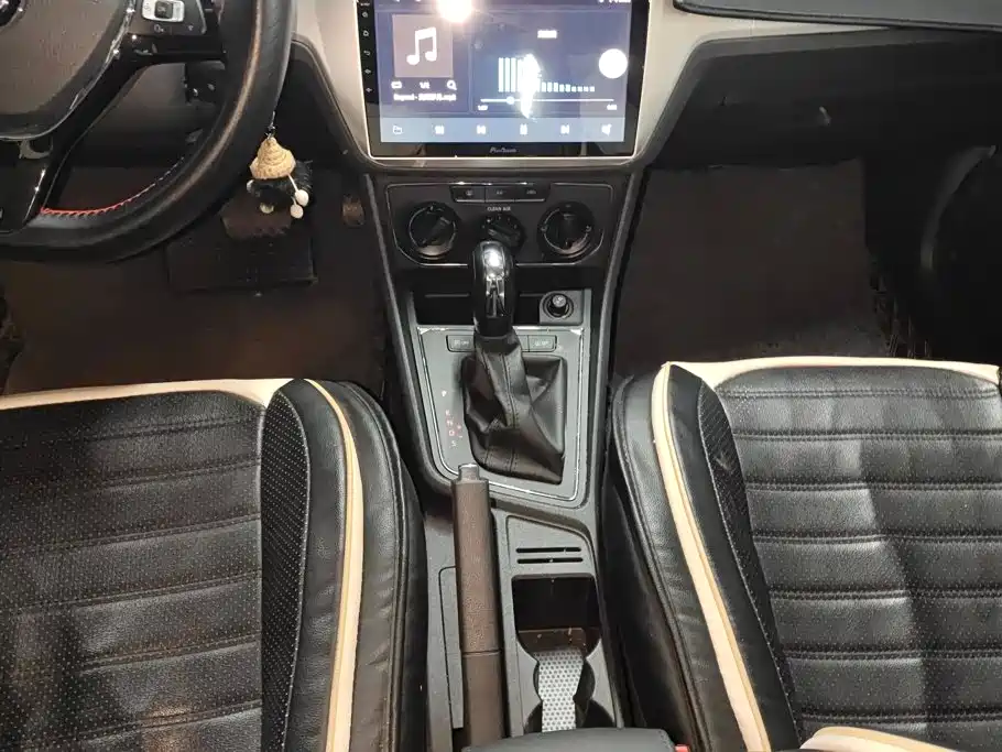 Volkswagen Lavida — миниатюра 16