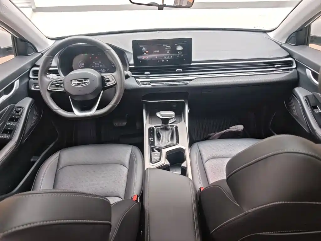 Geely Emgrand — миниатюра 10