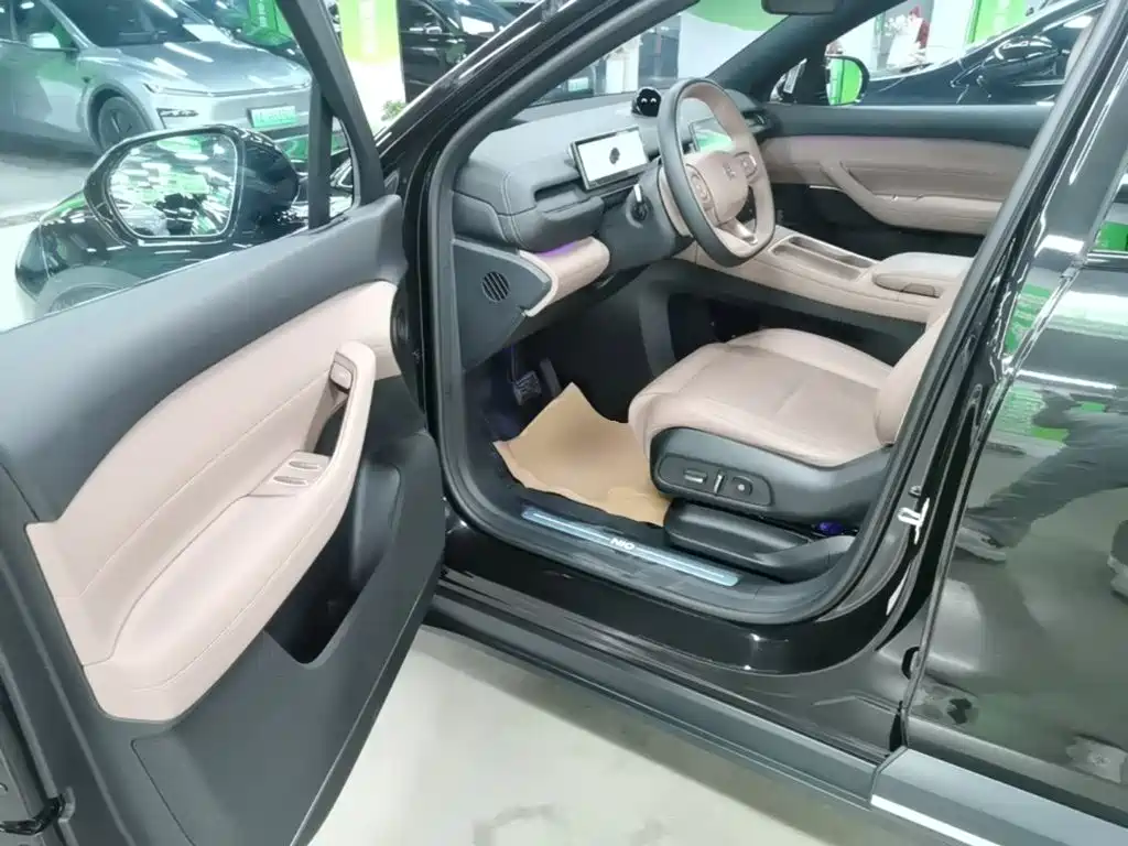 NIO ES6 — миниатюра 16