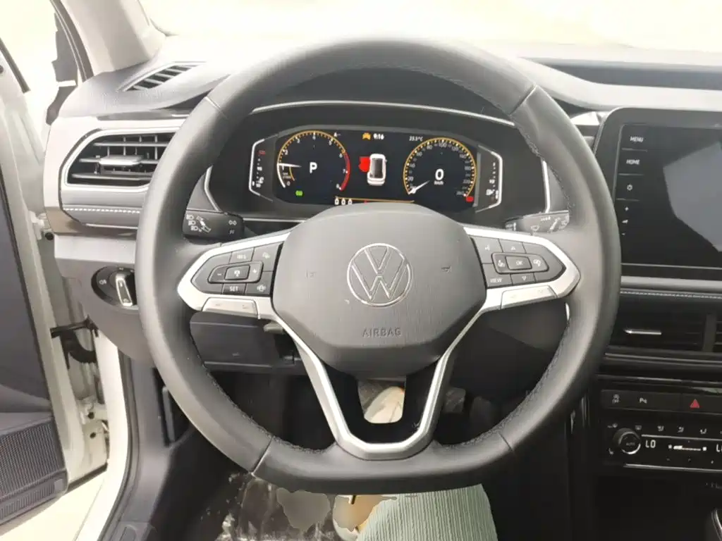 Volkswagen Tharu — миниатюра 11