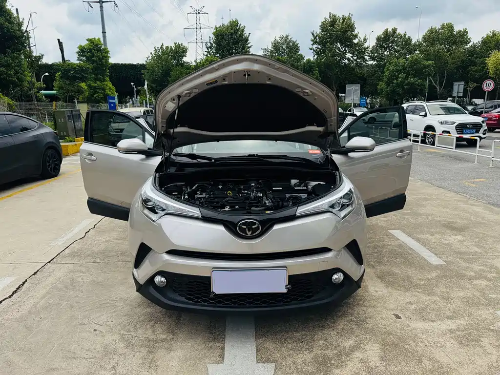 Toyota C-HR — миниатюра 11