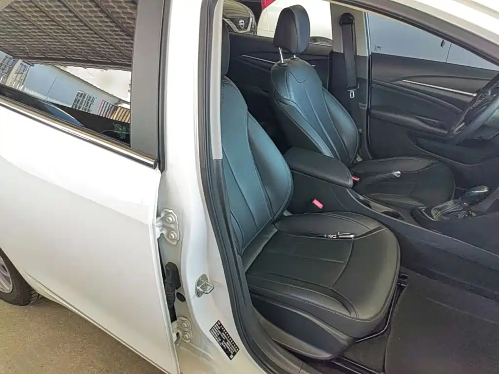 Buick Excelle — миниатюра 25