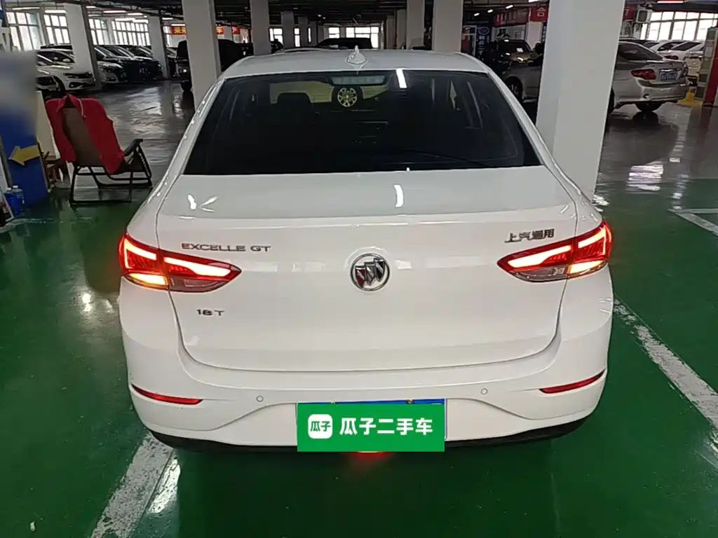 Buick Excelle — миниатюра 6
