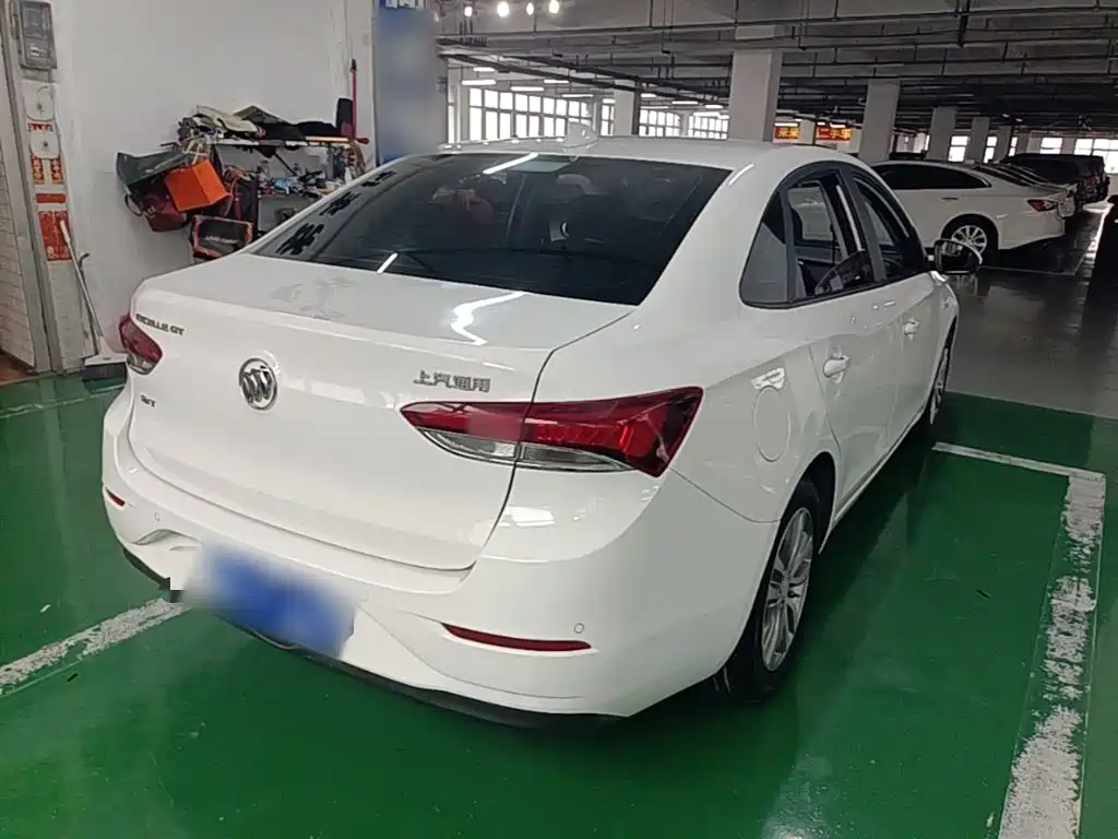 Buick Excelle — миниатюра 7