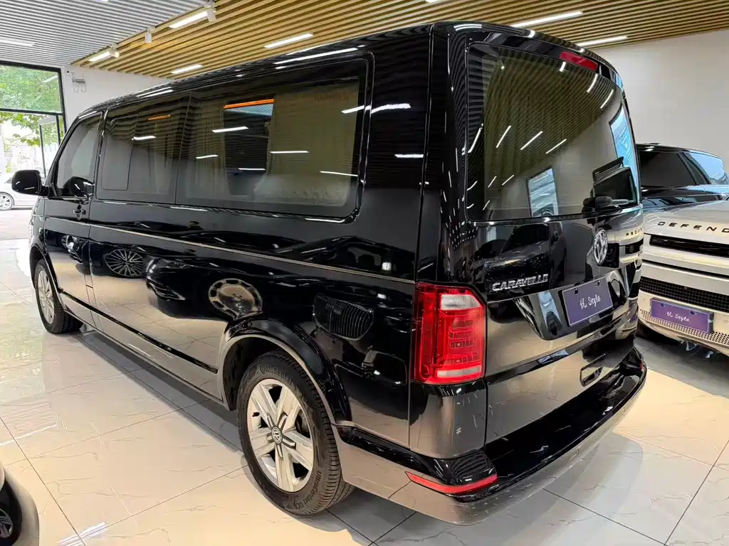 Volkswagen Caravelle — миниатюра 3