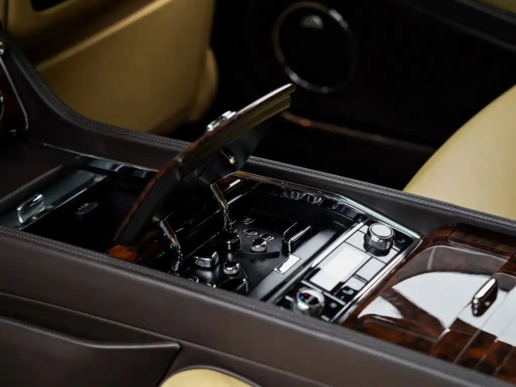 Bentley Mulsanne — миниатюра 12