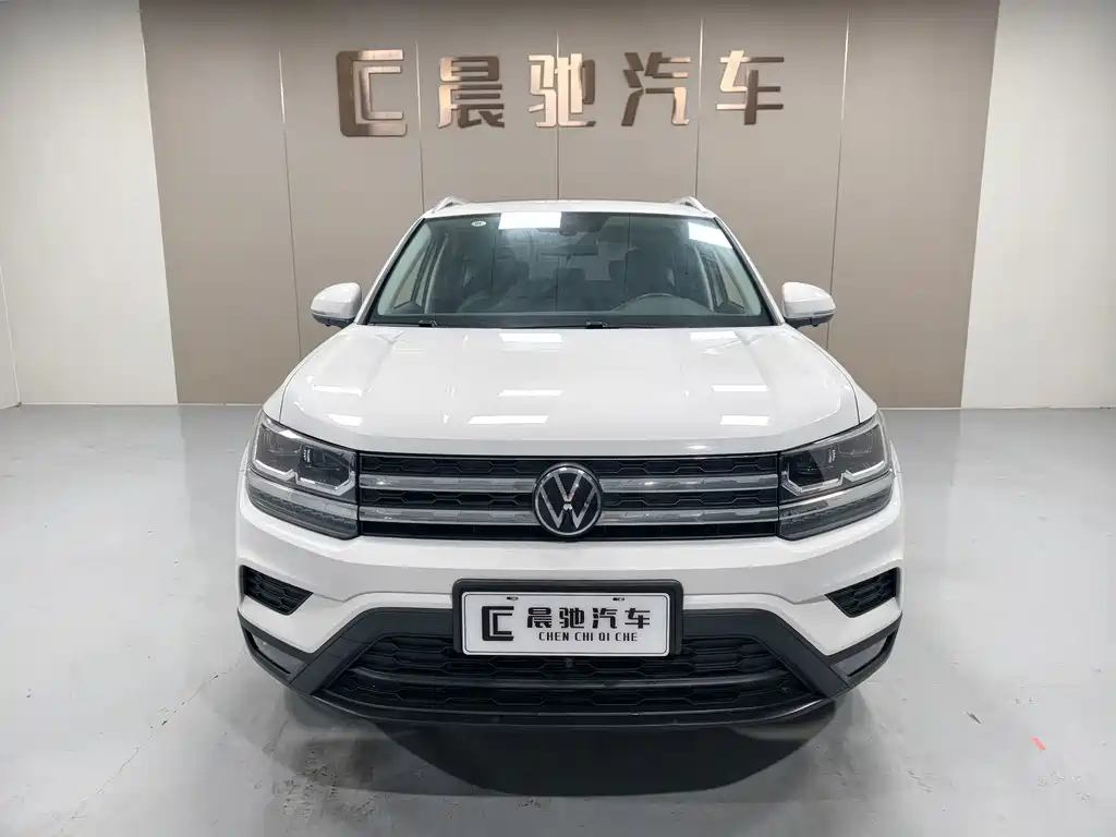 Volkswagen Tharu — миниатюра 2