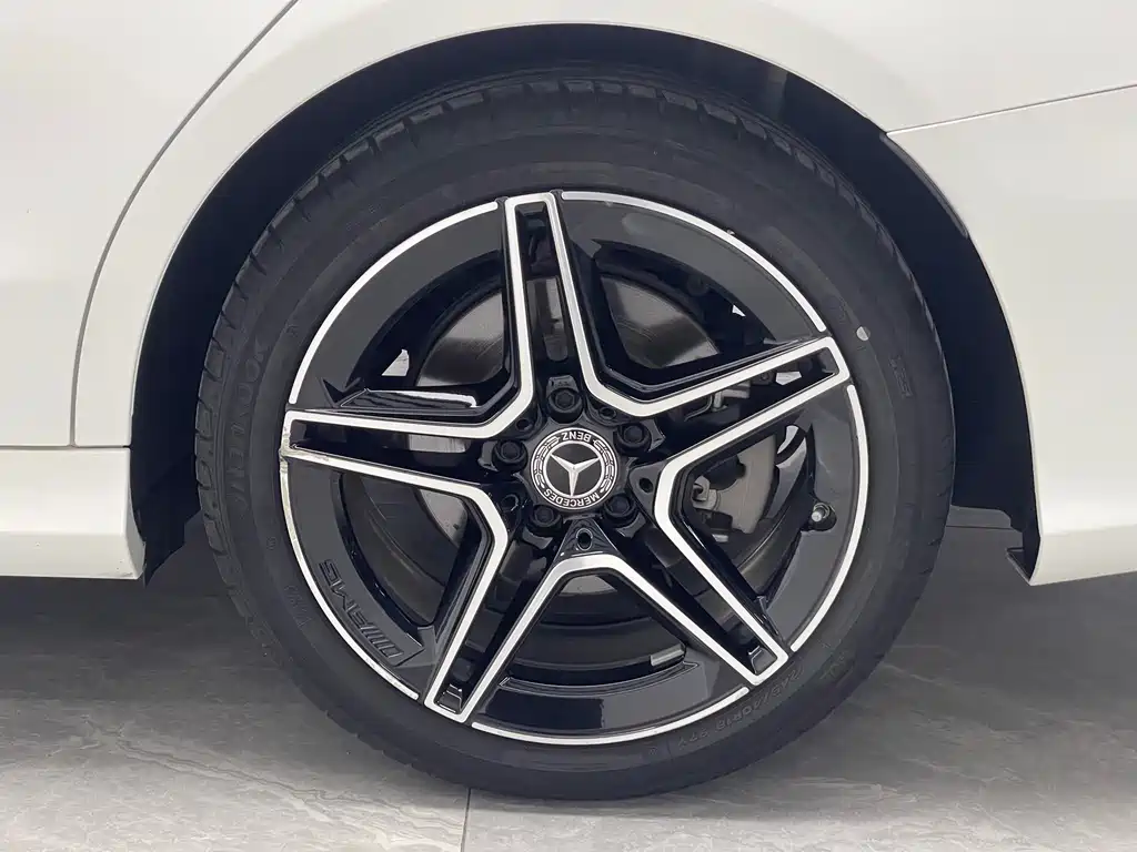 Mercedes-Benz C-Class — миниатюра 19