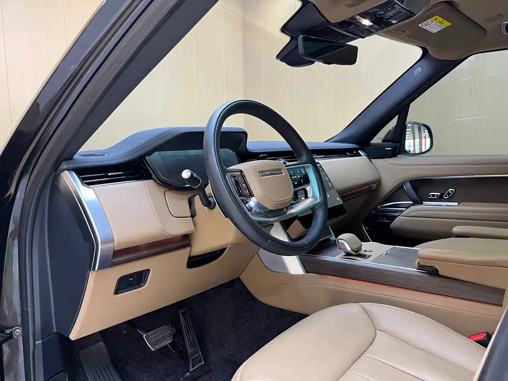 Land Rover Range Rover — миниатюра 10