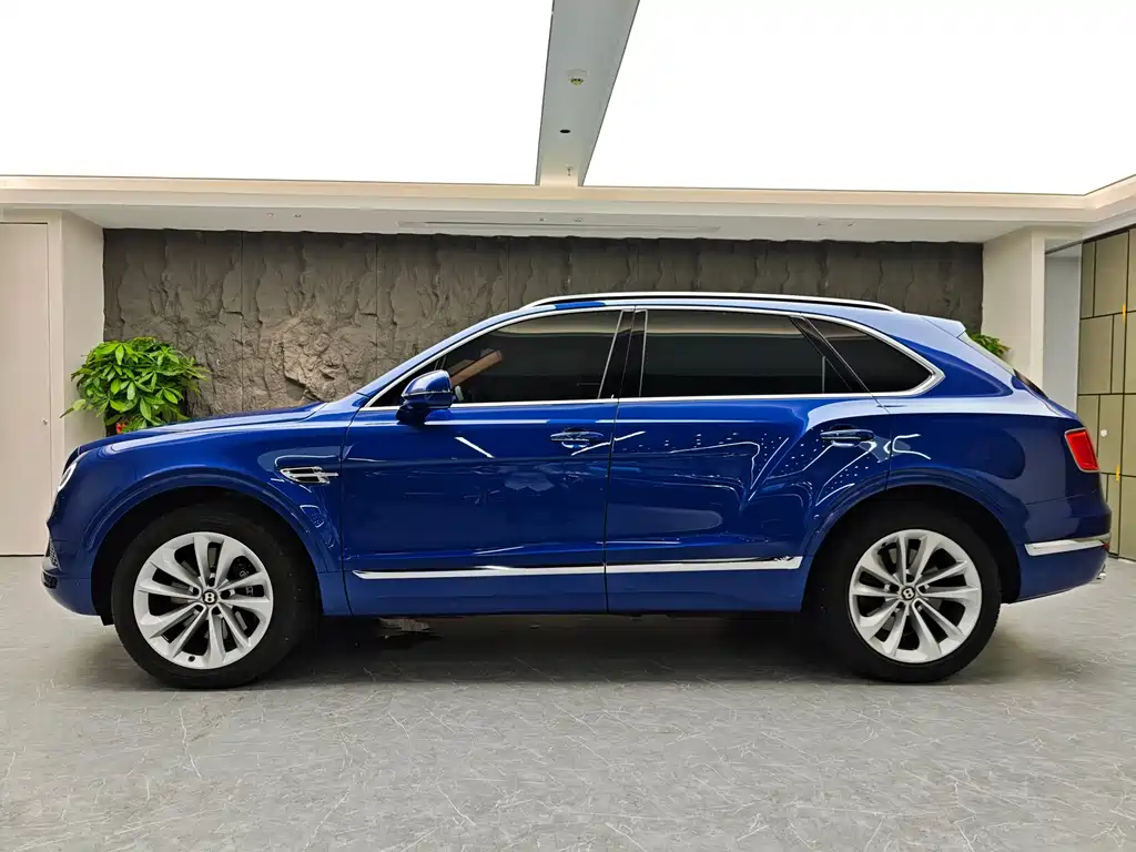 Bentley Bentayga — миниатюра 3