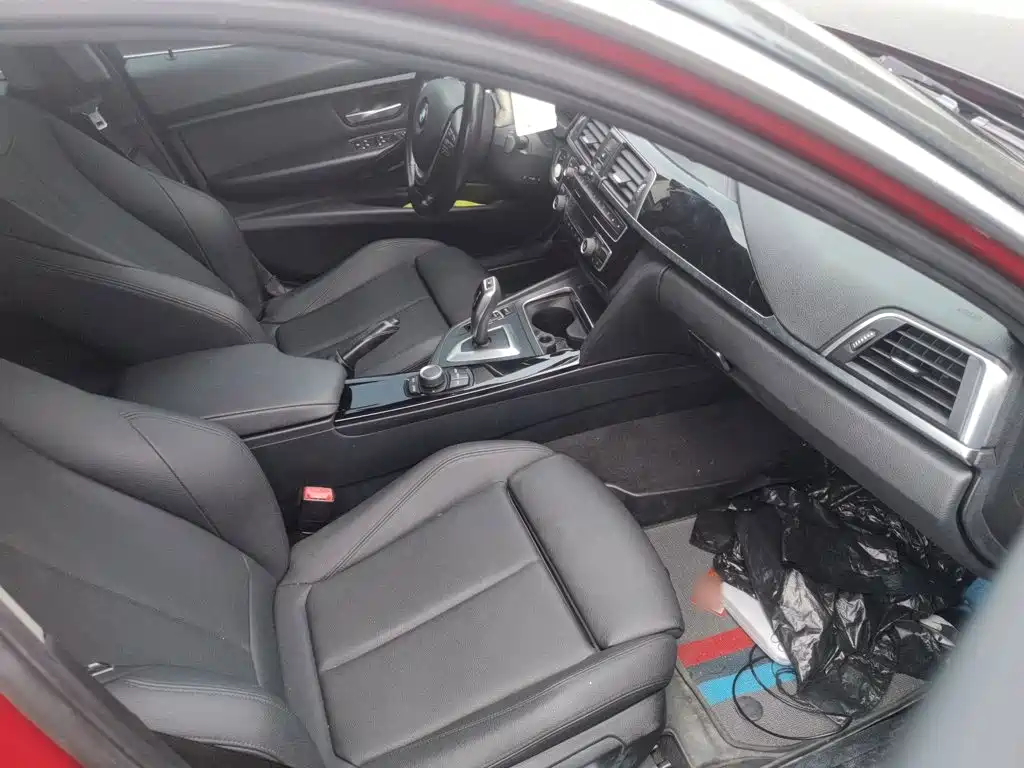 BMW 3 Series — миниатюра 12