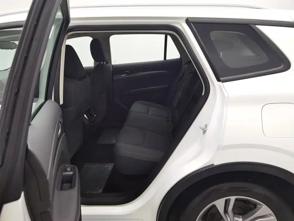 Ford Equator Sport — миниатюра 15