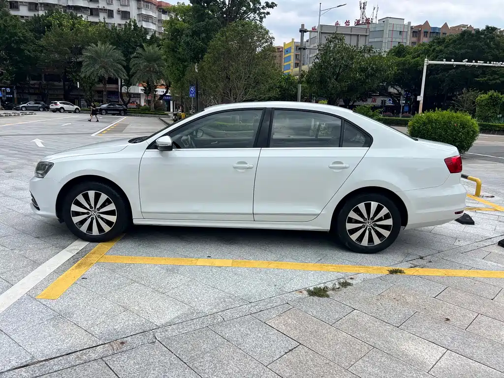Volkswagen Sagitar — миниатюра 4