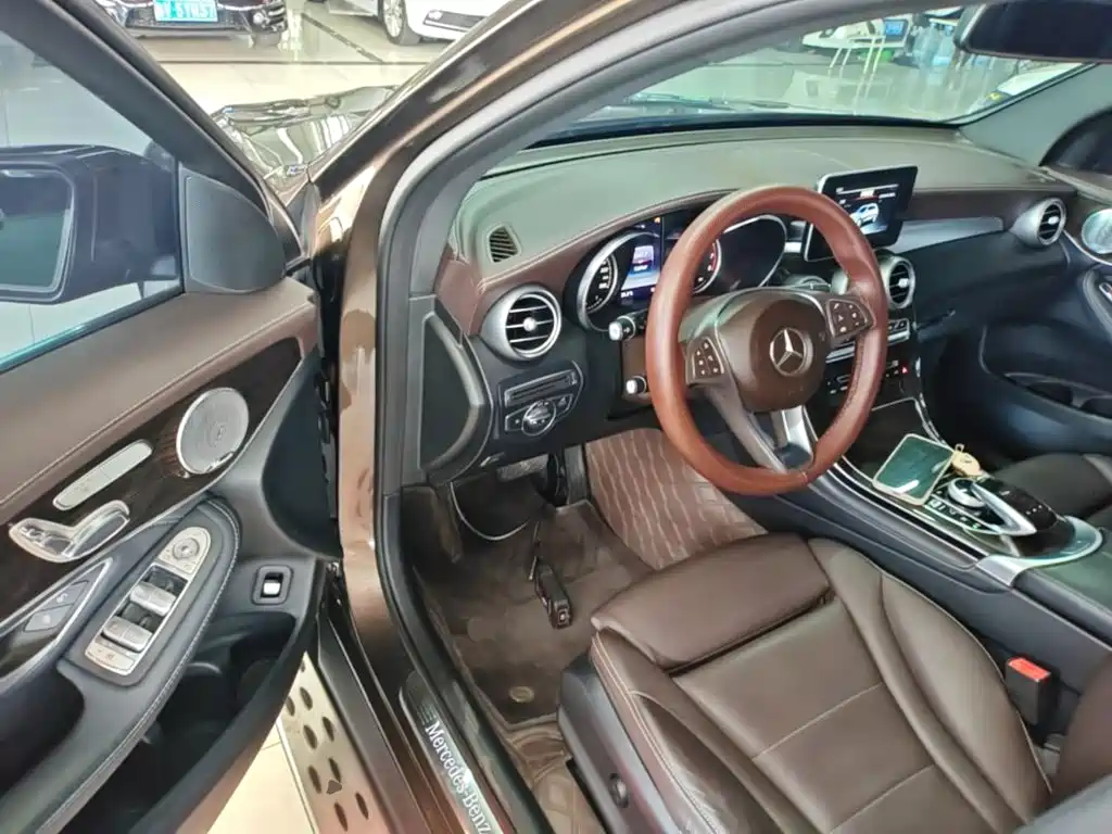 Mercedes-Benz GLC — миниатюра 16