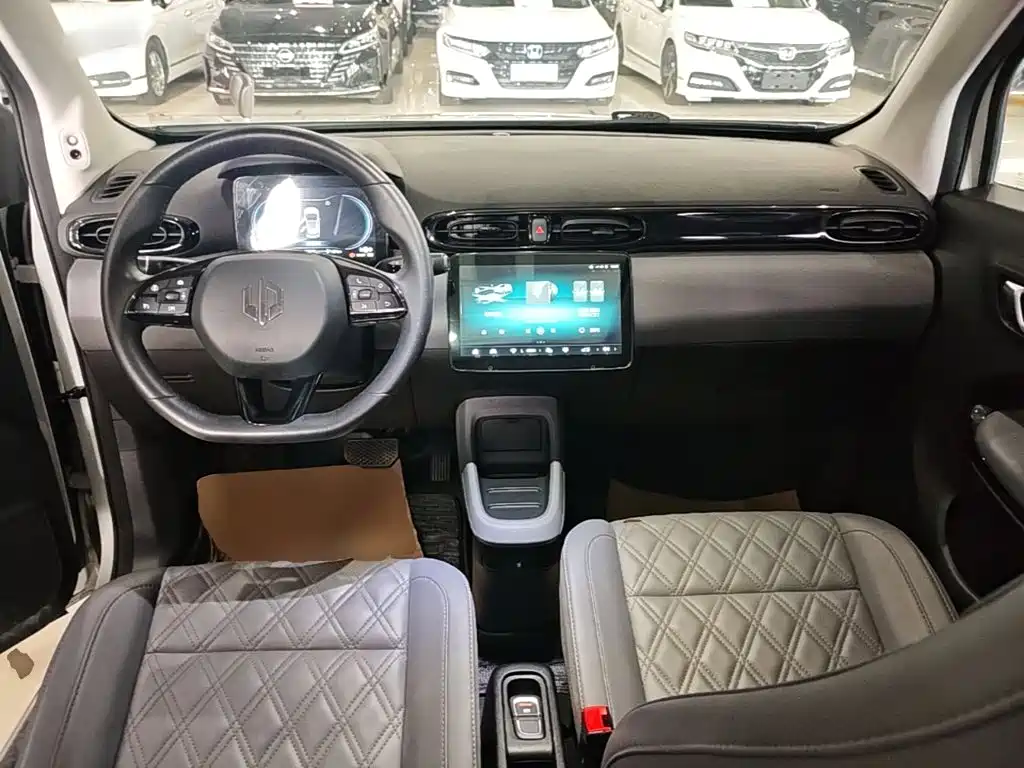 Leapmotor Leapmotor T03 — миниатюра 10