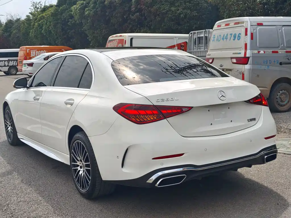 Mercedes-Benz C-Class — миниатюра 9