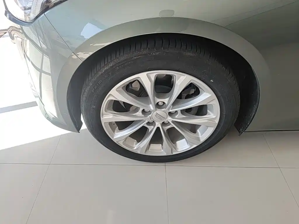 Cadillac CT5 — миниатюра 23