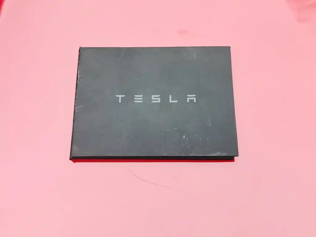 Tesla Model 3 — миниатюра 19