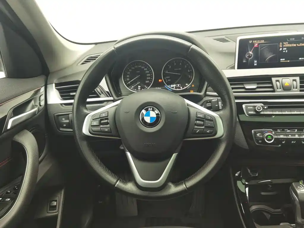 BMW X1 — миниатюра 11