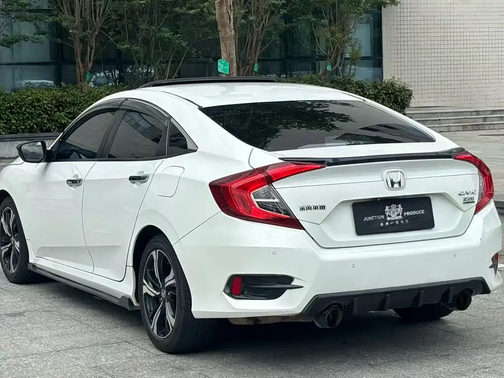 Honda Civic — миниатюра 4
