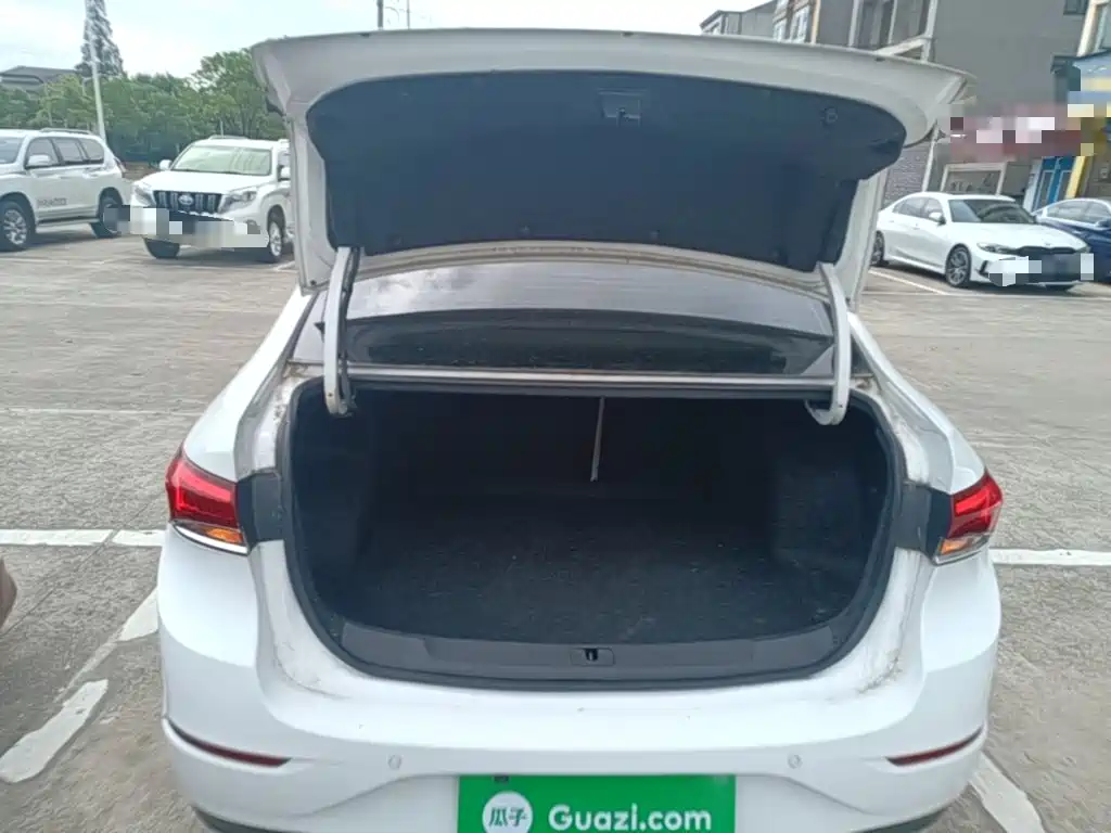 Buick Excelle — миниатюра 19