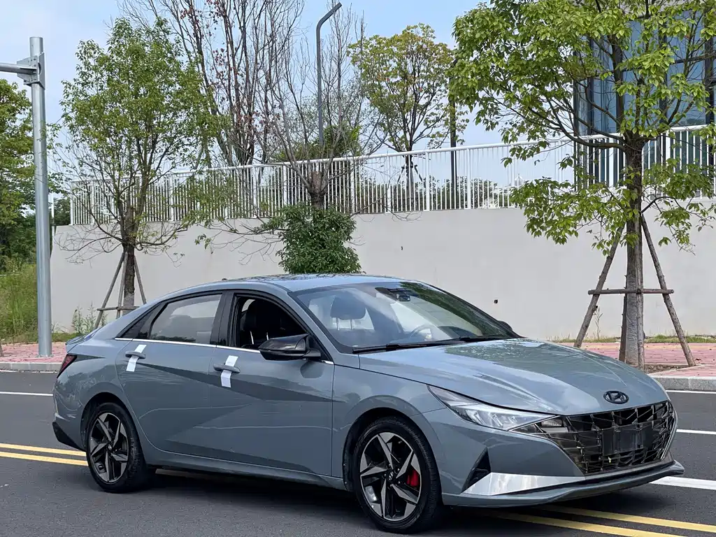 Hyundai Elantra — миниатюра 3