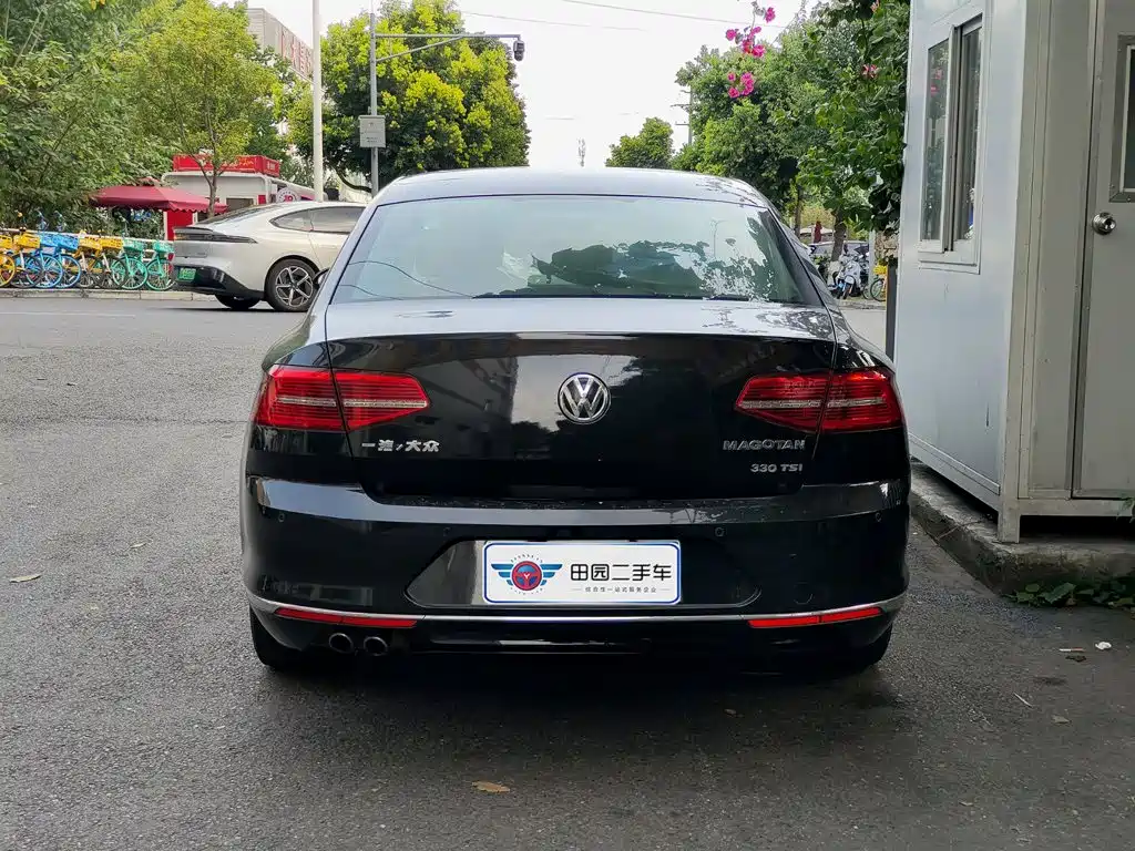 Volkswagen Magotan 2018 330TSI DSG Lead
