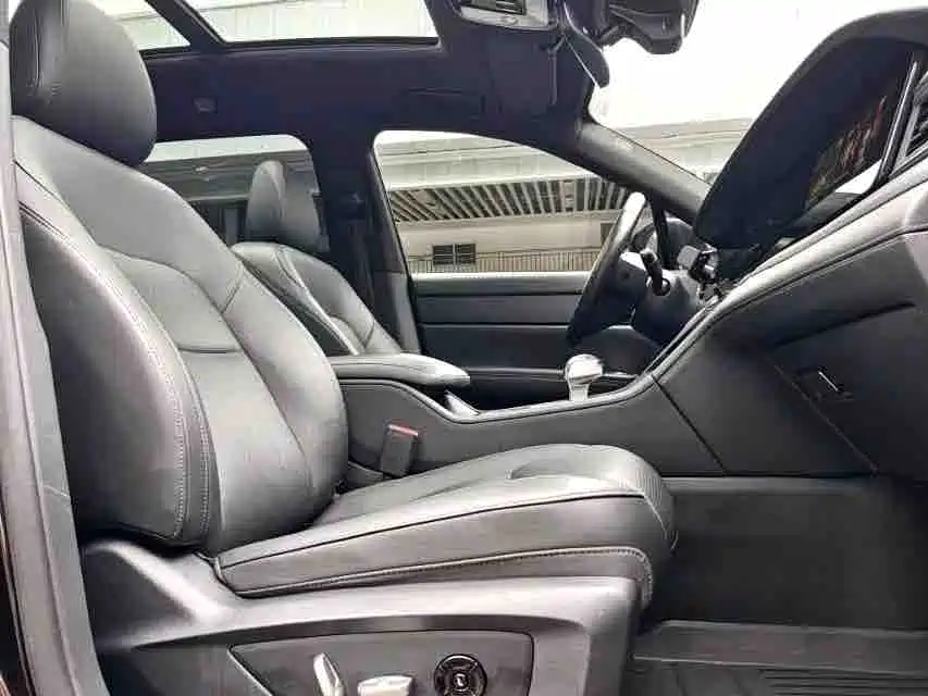 Li Auto Li ONE — миниатюра 13