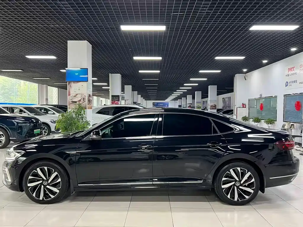 Volkswagen Passat — миниатюра 3