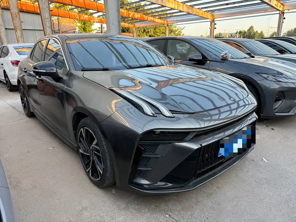 Lynk & Co 03 — миниатюра 3