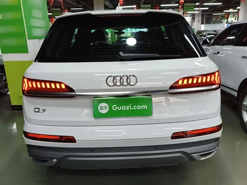 Audi Q7 — миниатюра 6