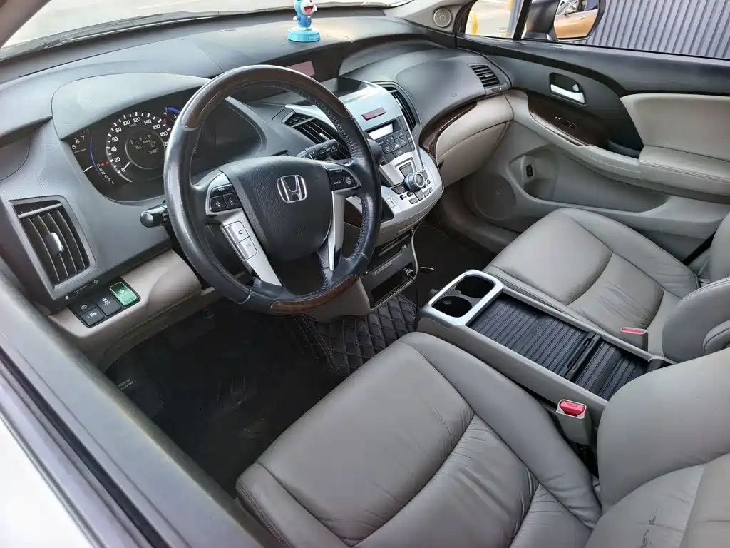 Honda Odyssey — миниатюра 8