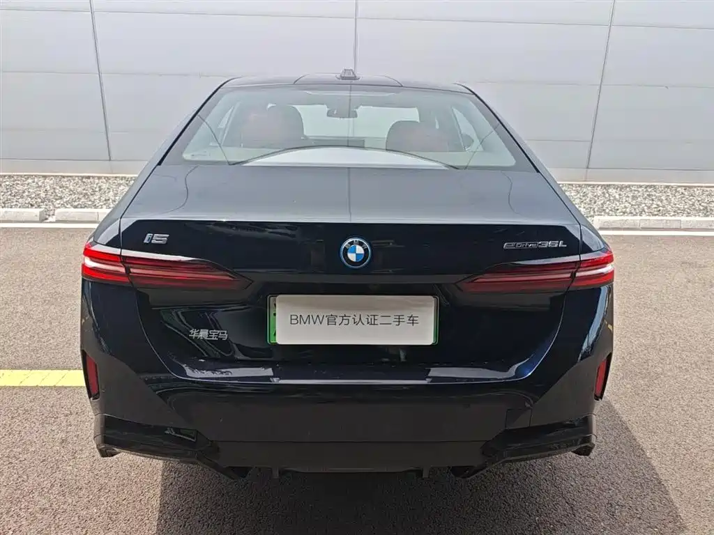 BMW i5 — миниатюра 3